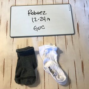 Robeez socks, thinner